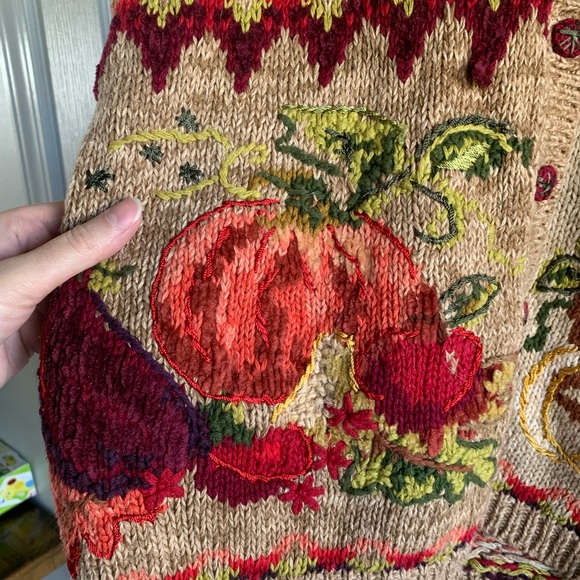 Heirloom collectibles Floral Knit Women's Sweater - Picture 9 of 16